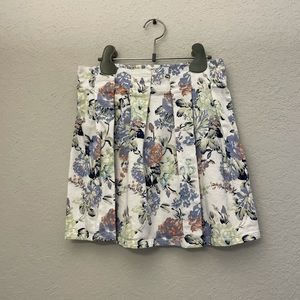 Flower pattern mini skirt